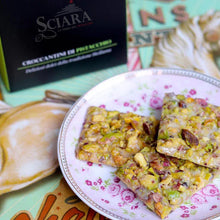 Load image into Gallery viewer, Sciara Pistachio Crunchy snack pack of 10 bars